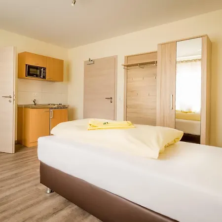 Boardinghaus Modern Living