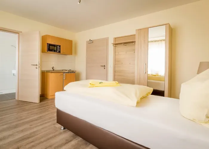 Boardinghaus Modern Living